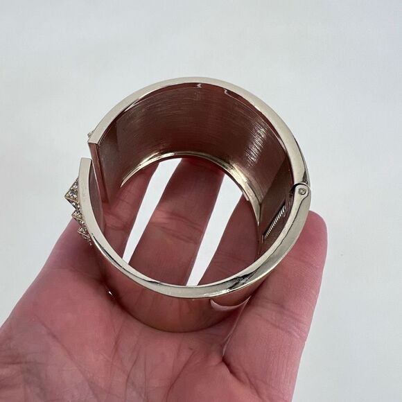 Victoria's Secret Scandalous Hinged Gold Tone Rhinestone Cuff Bangle Bracelet - Picture 10 of 11